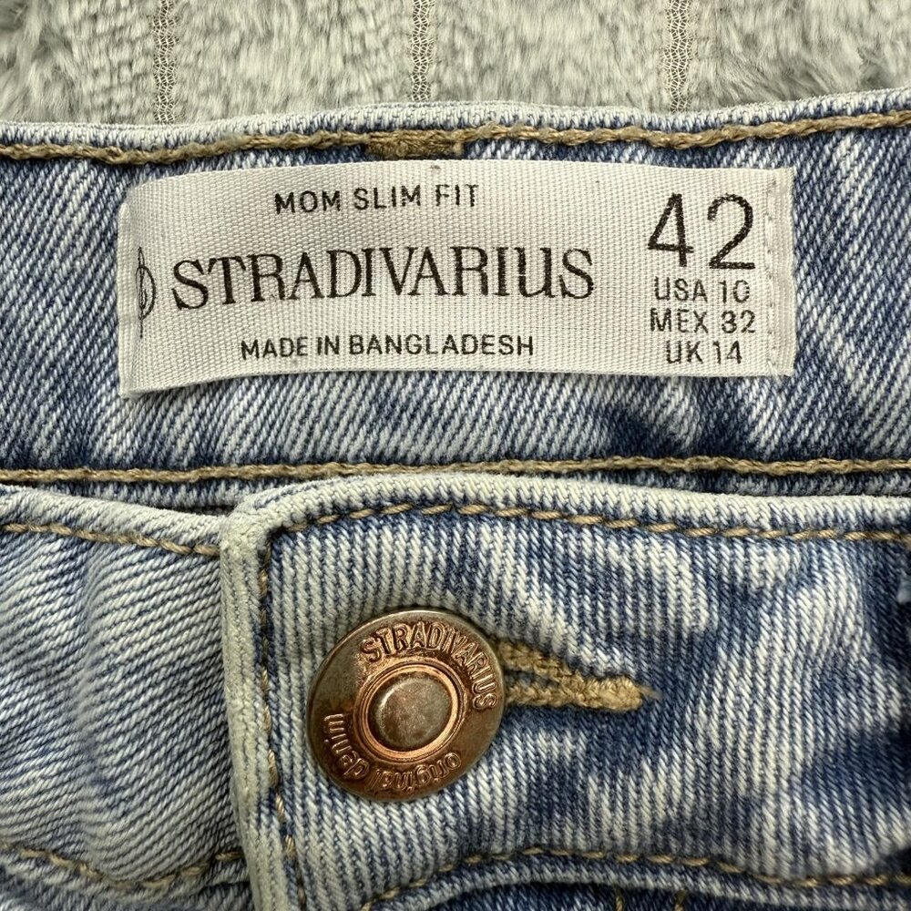 Stradivarius Shorts Womens Size US 10 Mom Slim Fit High Rise Blue Denim Cuffed - Picture 3 of 7